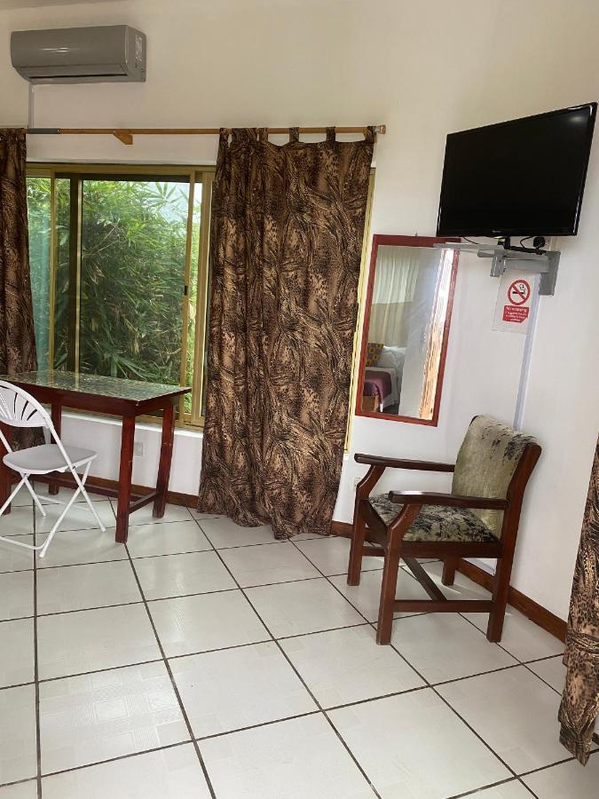 Laparadiseinn Аккра Экстерьер фото